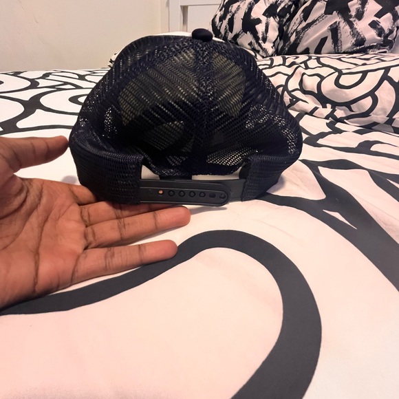 1996 Yankees MLB championship Cap - Picture 6 of 6